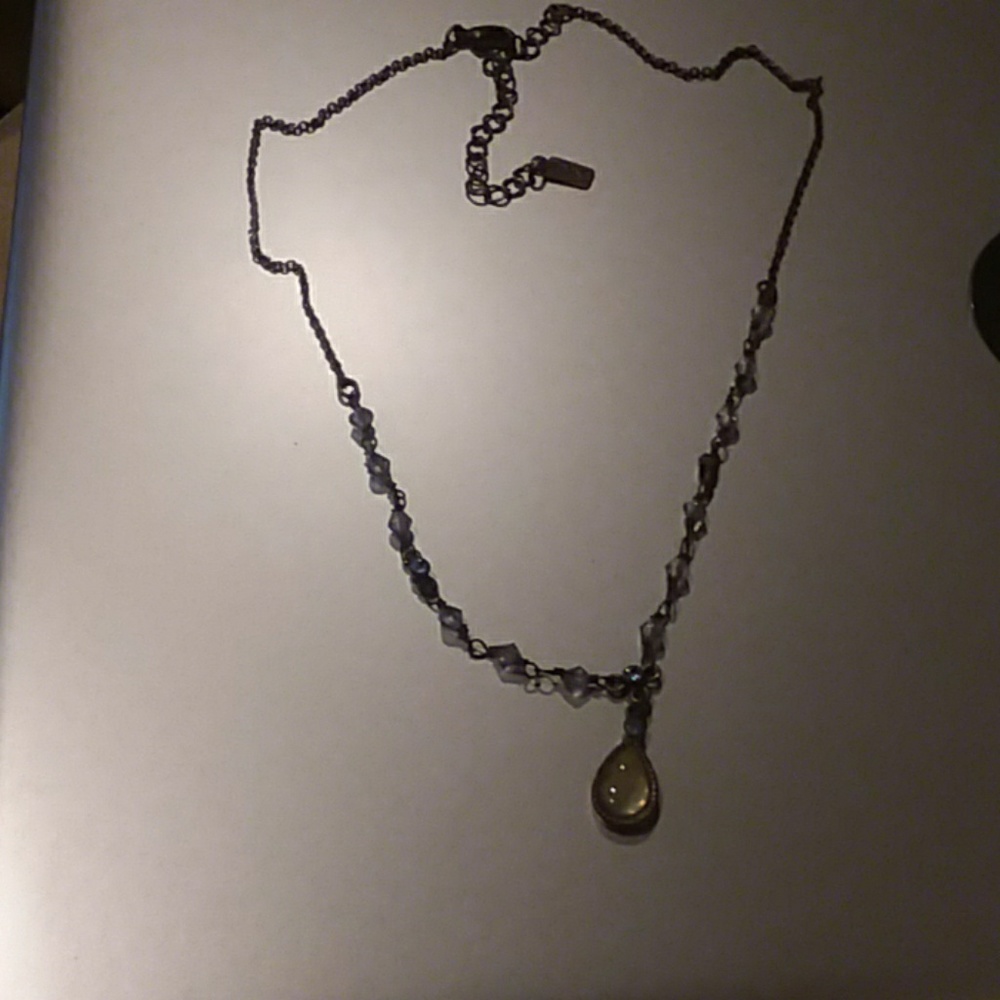 Pretty 1928 brand necklace